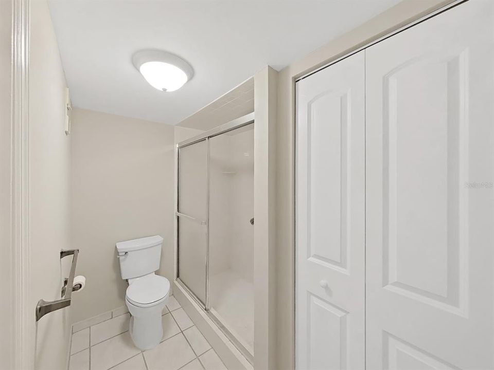 For Sale: $329,900 (2 beds, 2 baths, 1280 Square Feet)