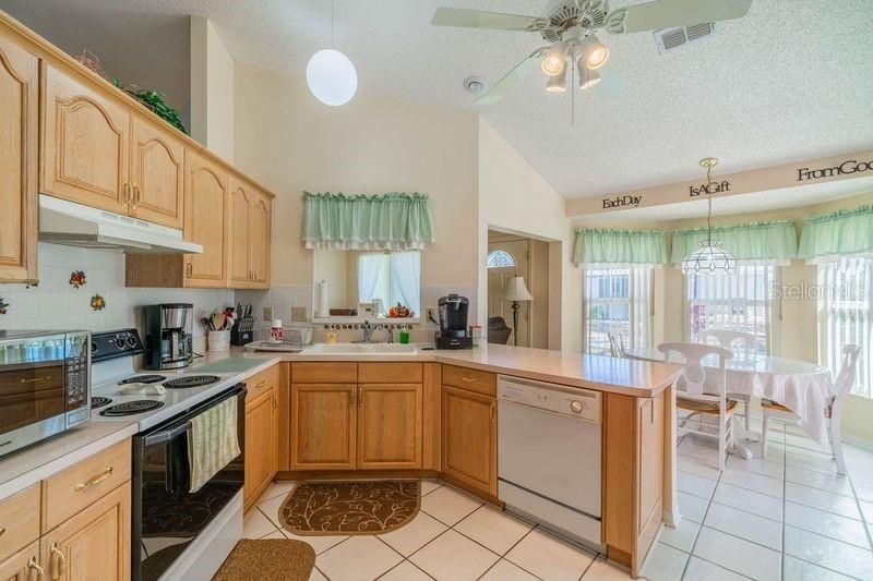 Kitchen and dinette area