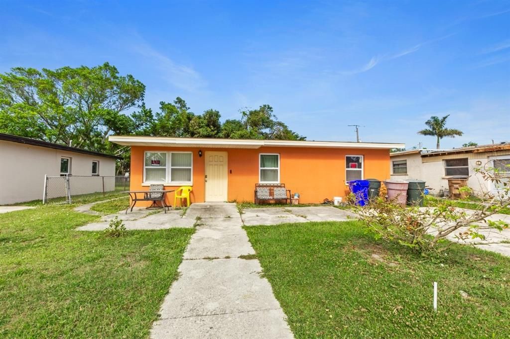 For Sale: $179,900 (4 beds, 1 baths, 1104 Square Feet)