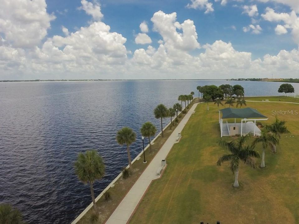 3-mile walking, biking, hiking path that surrounds the city of Punta Gordaa