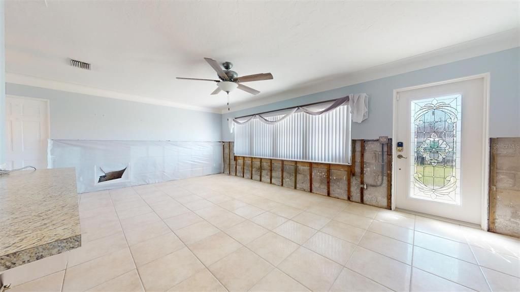 For Sale: $549,900 (3 beds, 2 baths, 1600 Square Feet)