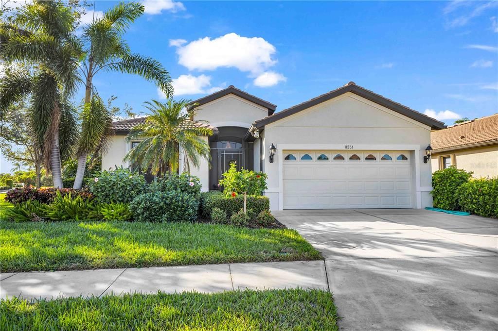 For Sale: $567,000 (3 beds, 2 baths, 2226 Square Feet)