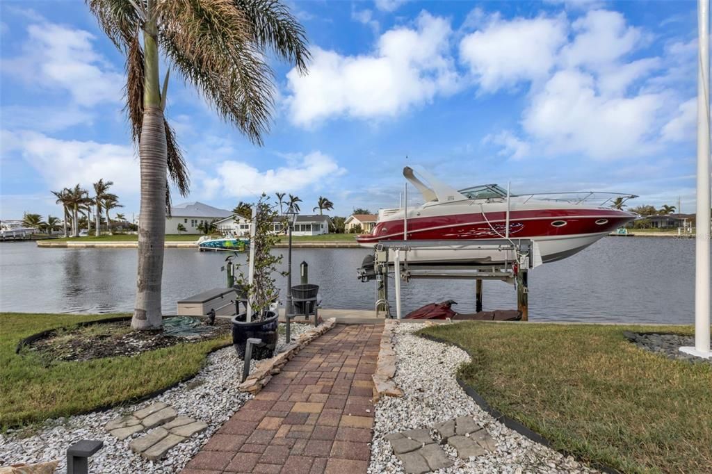 For Sale: $550,000 (3 beds, 2 baths, 2332 Square Feet)