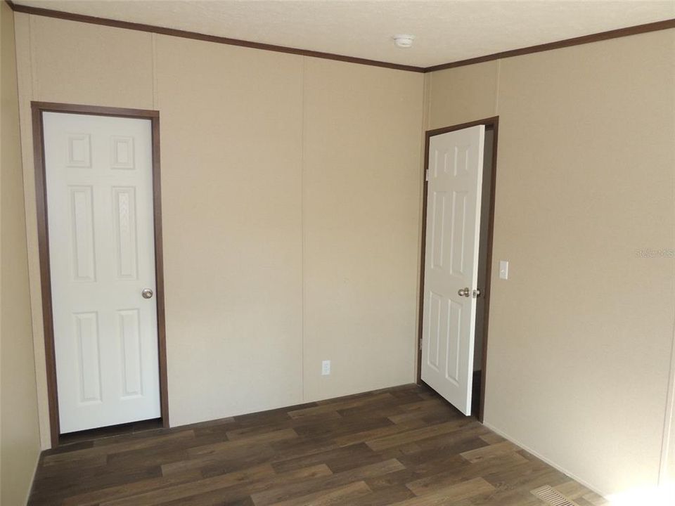 For Sale: $205,000 (3 beds, 2 baths, 1232 Square Feet)