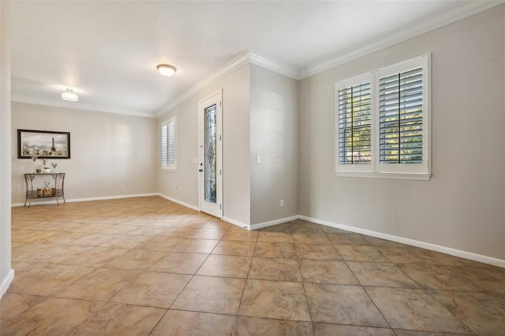 FORMAL LIVING/DINING ROOM