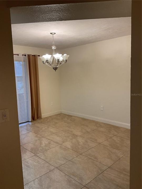 For Rent: $1,665 (3 beds, 2 baths, 1384 Square Feet)