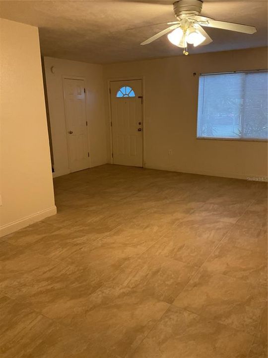 For Rent: $1,665 (3 beds, 2 baths, 1384 Square Feet)