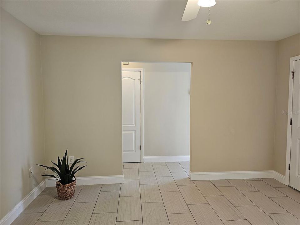 For Rent: $2,200 (3 beds, 2 baths, 1194 Square Feet)