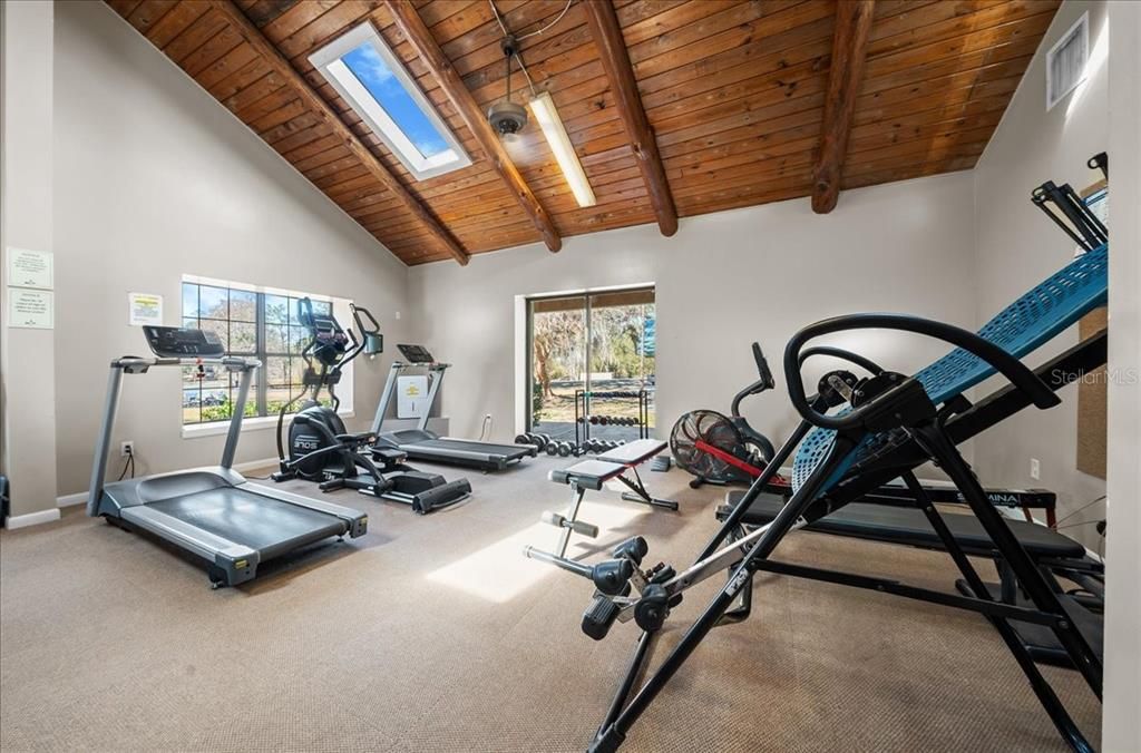 На продажу: $79,900 (0.09 acres)