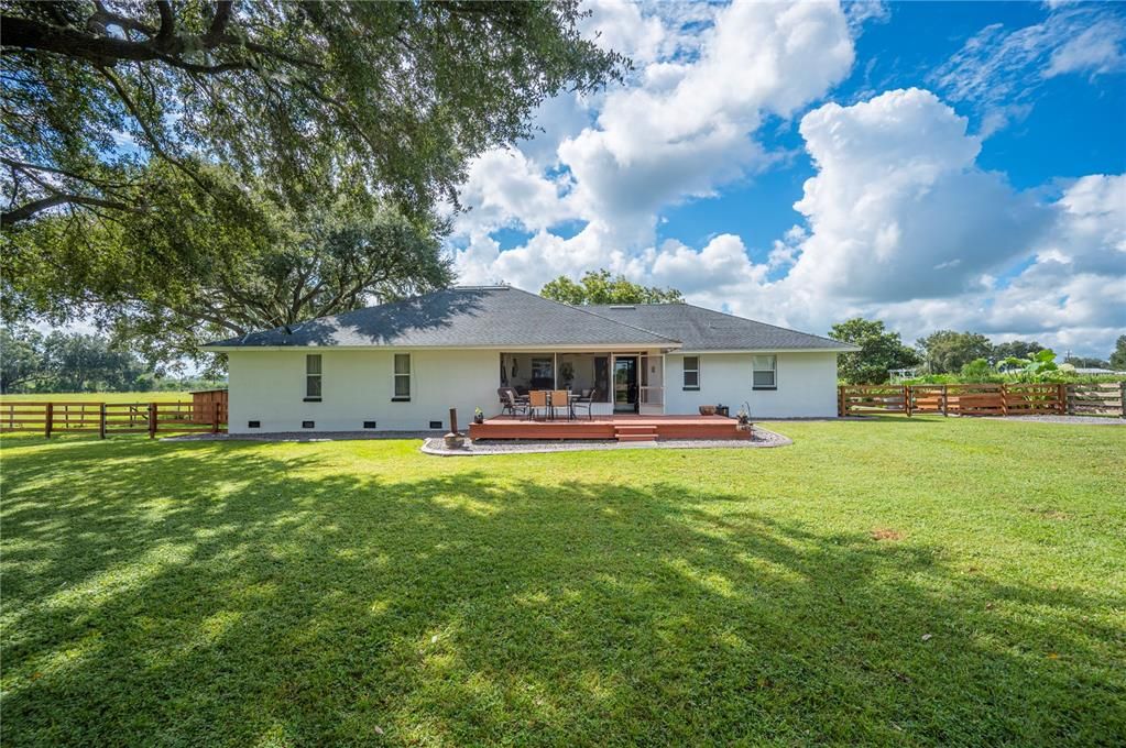 For Sale: $995,000 (4 beds, 2 baths, 1995 Square Feet)