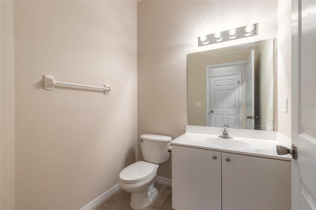 For Sale: $334,900 (2 beds, 2 baths, 1862 Square Feet)