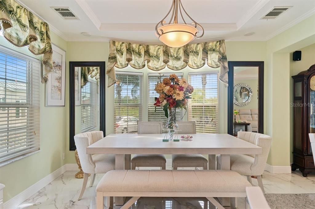 dining area off kitchen