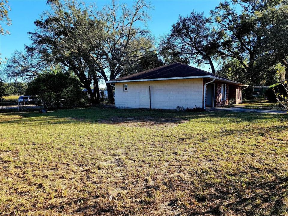 For Sale: $246,000 (3 beds, 2 baths, 1088 Square Feet)