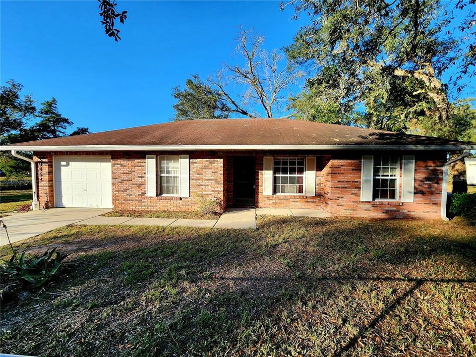 For Sale: $246,000 (3 beds, 2 baths, 1088 Square Feet)