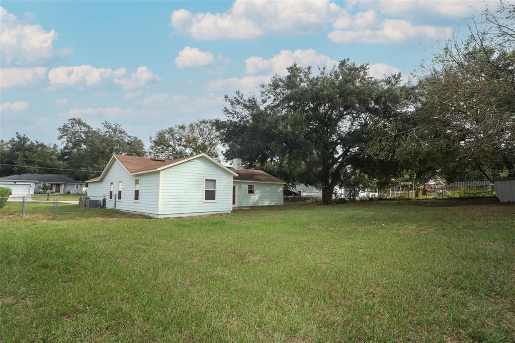 For Sale: $425,000 (4 beds, 2 baths, 1536 Square Feet)