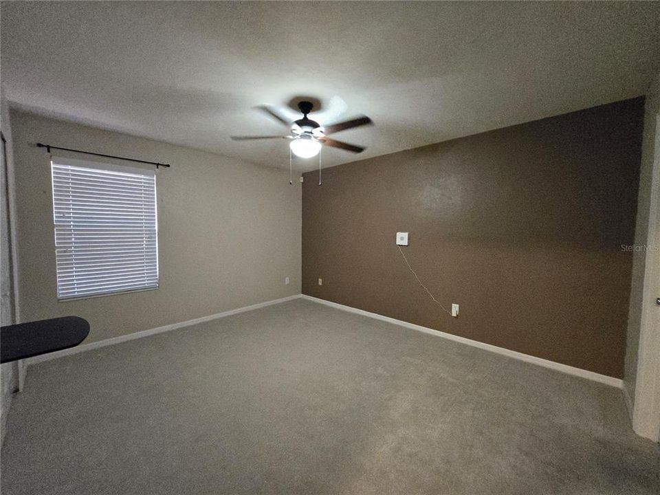 For Rent: $1,900 (3 beds, 2 baths, 1078 Square Feet)