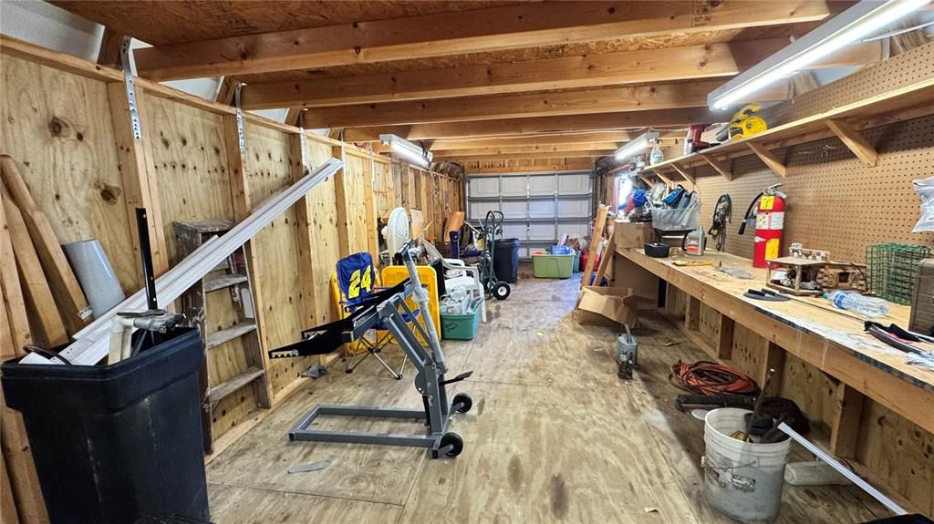 Barn/Garage/Workshop