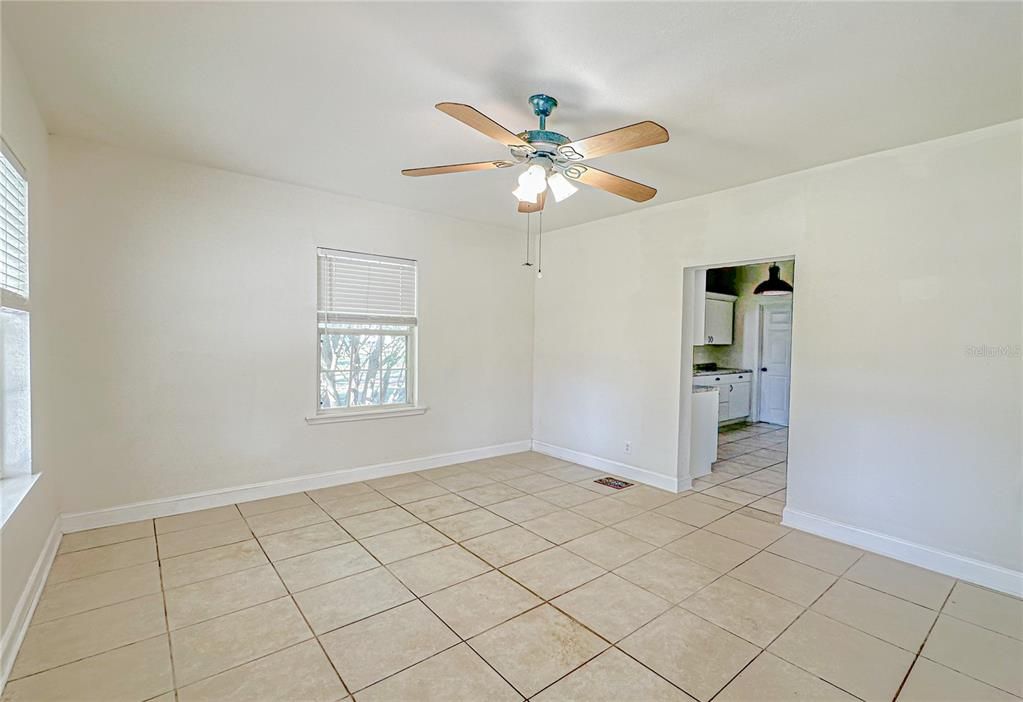 For Sale: $330,000 (3 beds, 2 baths, 1876 Square Feet)