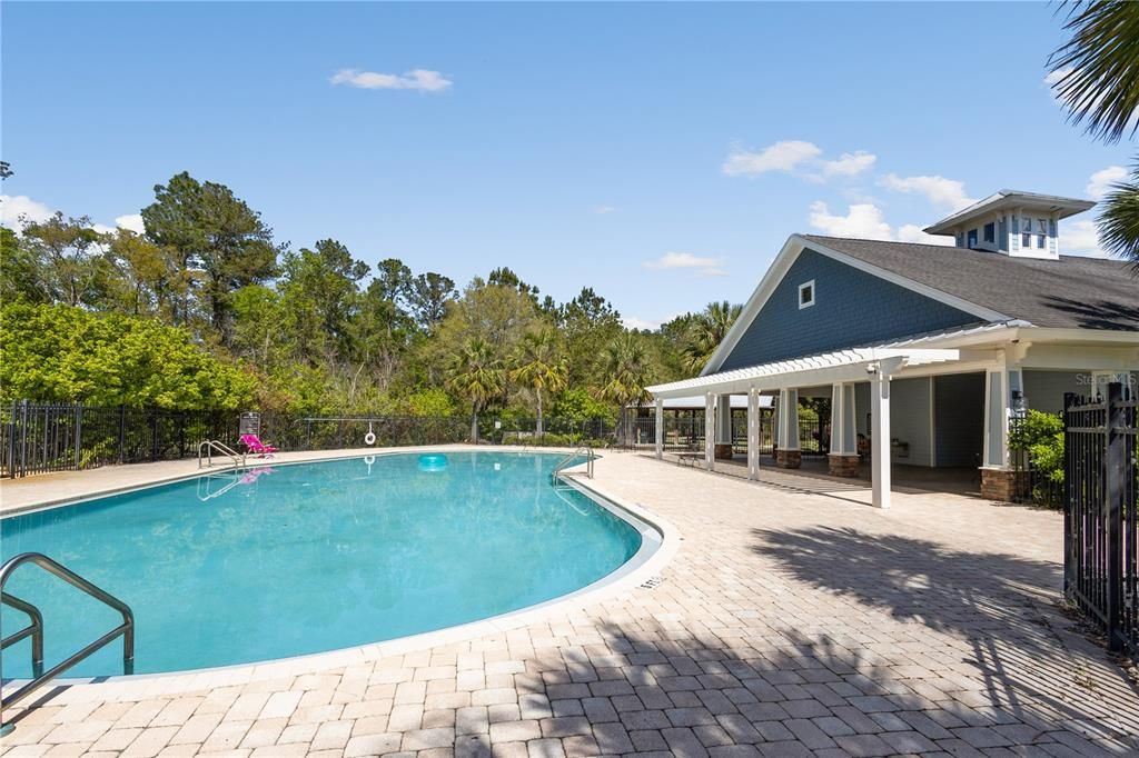 En Venta: $354,150 (4 camas, 2 baños, 1760 Pies cuadrados)