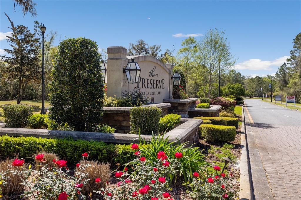 En Venta: $354,150 (4 camas, 2 baños, 1760 Pies cuadrados)