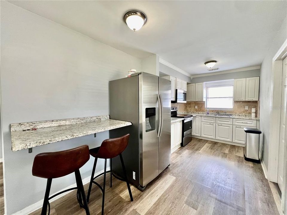 For Rent: $2,500 (3 beds, 2 baths, 1221 Square Feet)