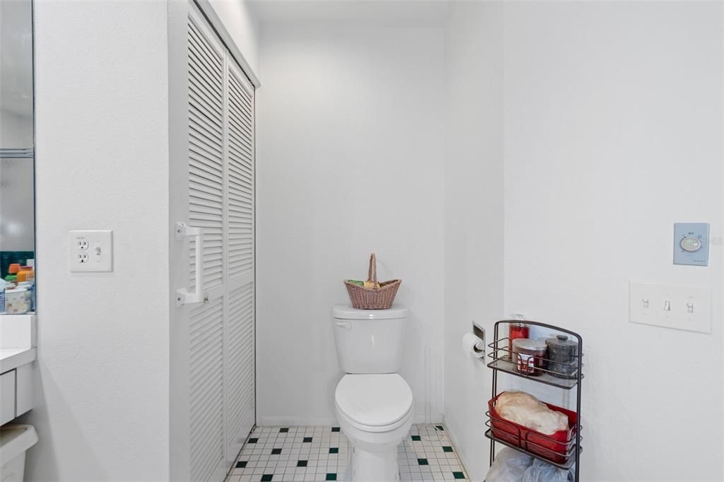 For Sale: $344,900 (2 beds, 2 baths, 1781 Square Feet)