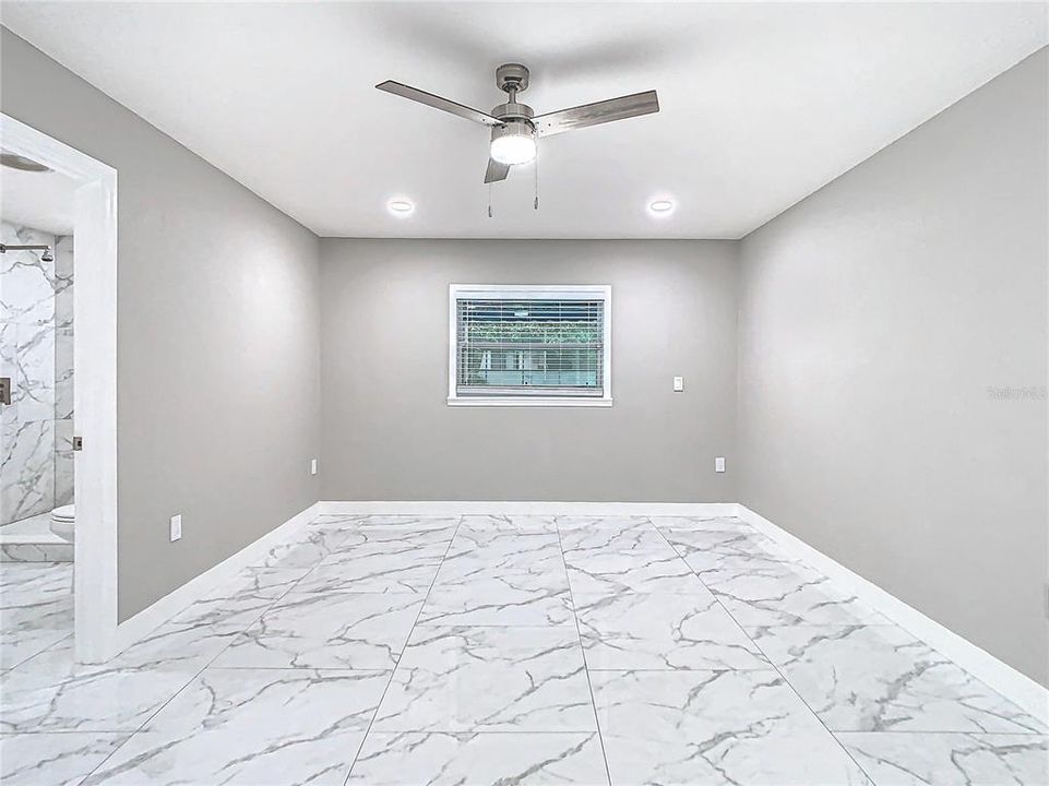 For Sale: $379,900 (3 beds, 2 baths, 2026 Square Feet)