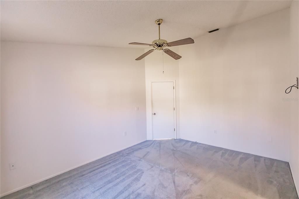 For Rent: $2,500 (3 beds, 2 baths, 1242 Square Feet)