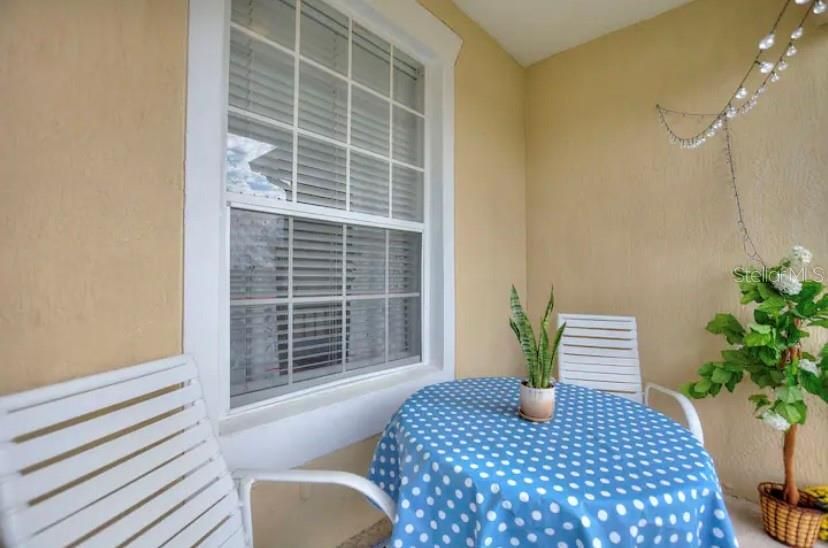 For Sale: $258,000 (2 beds, 2 baths, 1022 Square Feet)