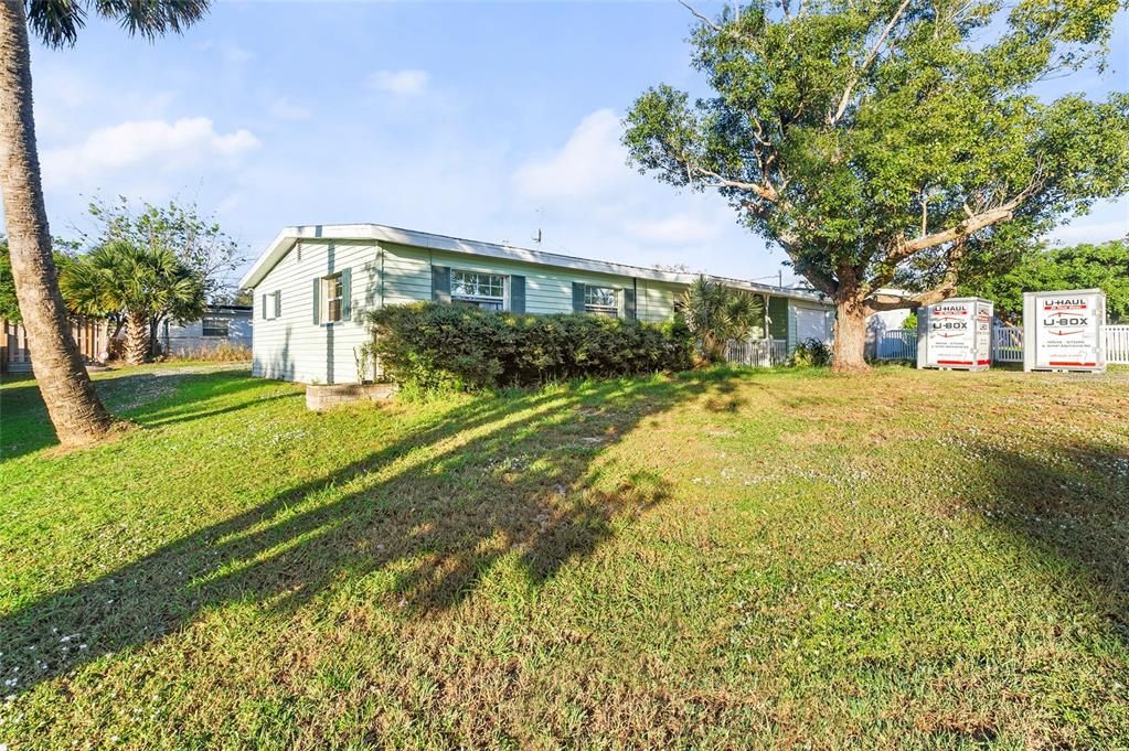 For Sale: $259,900 (3 beds, 2 baths, 1665 Square Feet)