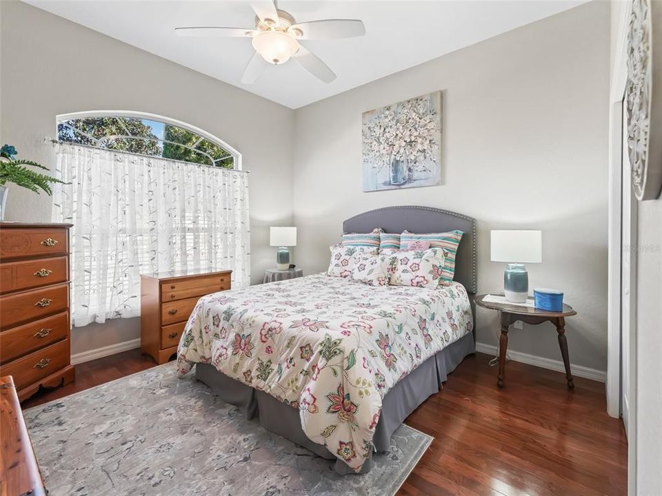 Bedroom 2 w/Laminate flooring