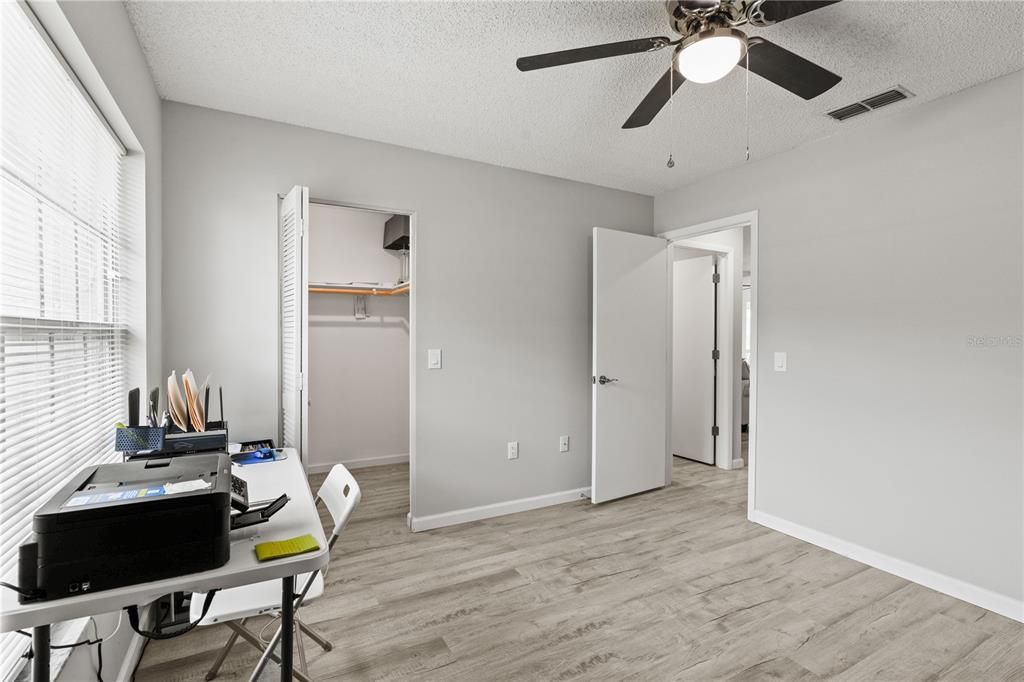 For Sale: $279,000 (2 beds, 2 baths, 1138 Square Feet)