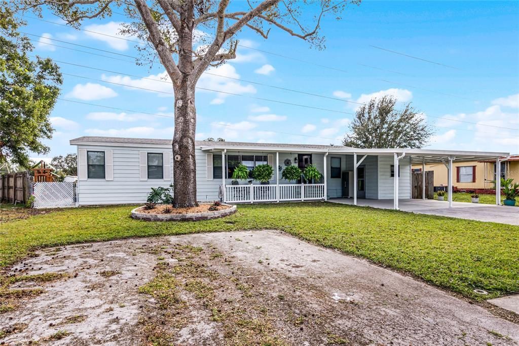 For Sale: $233,000 (3 beds, 2 baths, 1560 Square Feet)