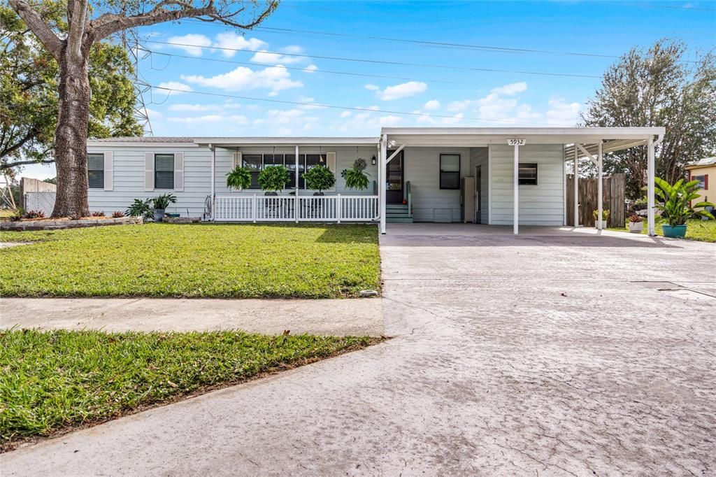 For Sale: $233,000 (3 beds, 2 baths, 1560 Square Feet)