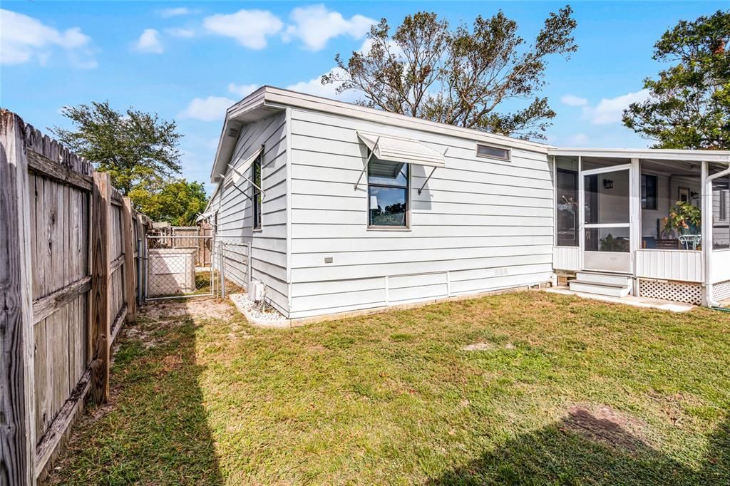 For Sale: $233,000 (3 beds, 2 baths, 1560 Square Feet)