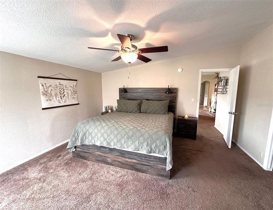 For Sale: $269,900 (3 beds, 2 baths, 1860 Square Feet)