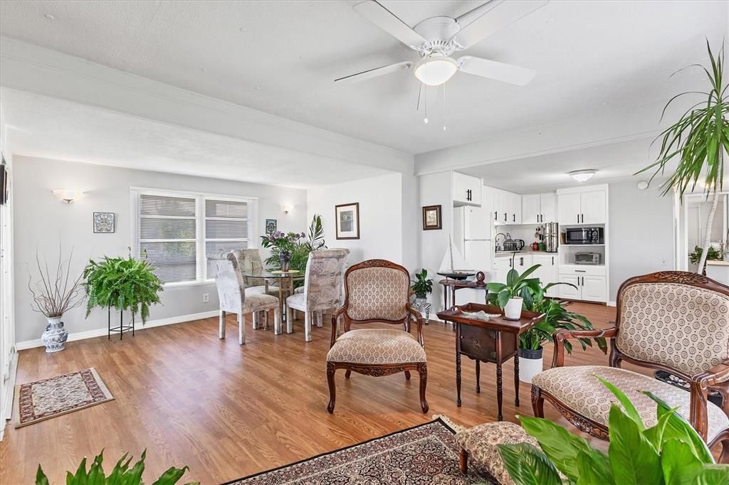 Living/Dining Room/Kitchen