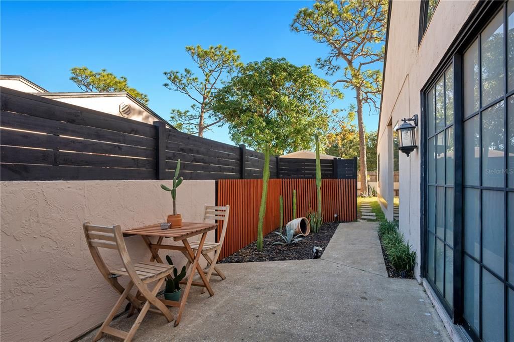 For Sale: $325,000 (3 beds, 2 baths, 1312 Square Feet)