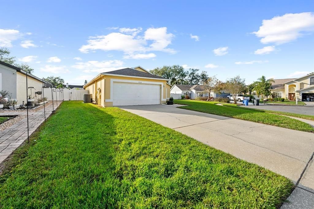 For Sale: $420,000 (3 beds, 2 baths, 1423 Square Feet)