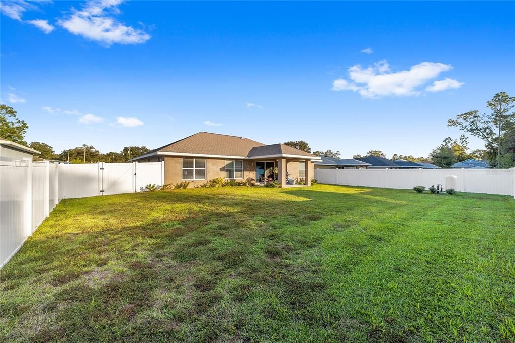 For Sale: $330,000 (3 beds, 2 baths, 1651 Square Feet)