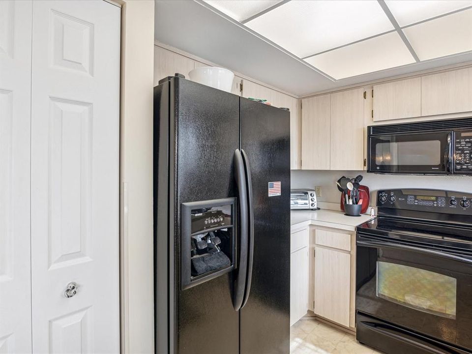 For Sale: $244,900 (3 beds, 2 baths, 1350 Square Feet)