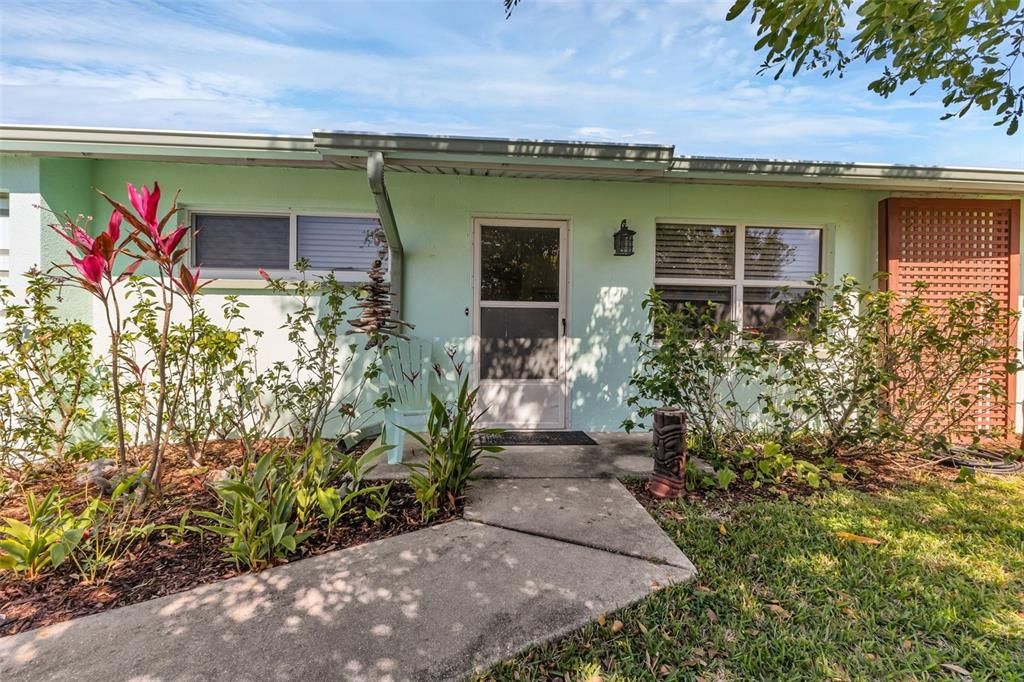 For Sale: $236,000 (3 beds, 1 baths, 1044 Square Feet)