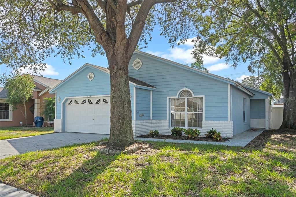 For Sale: $385,000 (3 beds, 2 baths, 1456 Square Feet)