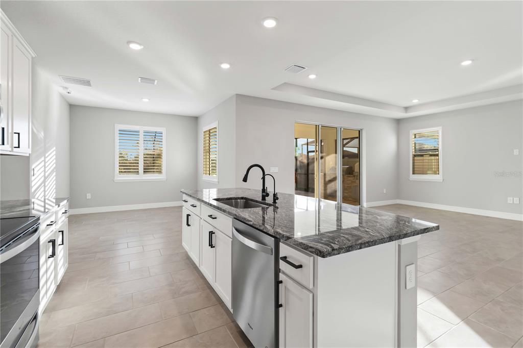 Kitchen with large island and Table area