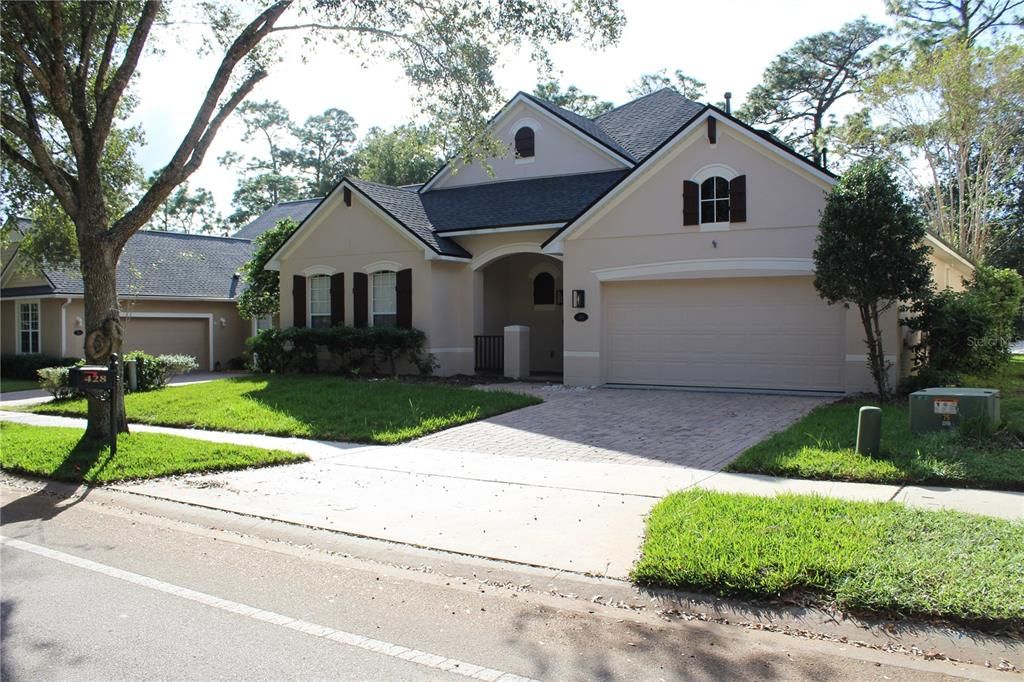 For Sale: $417,000 (3 beds, 2 baths, 1881 Square Feet)