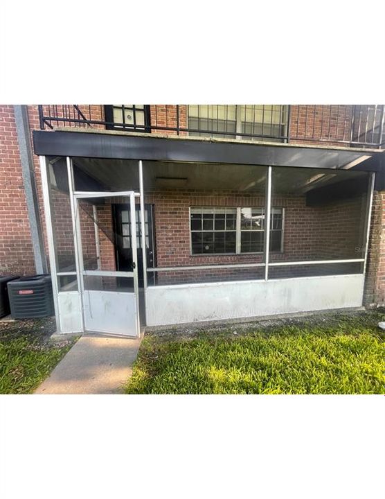 For Rent: $1,600 (2 beds, 2 baths, 970 Square Feet)