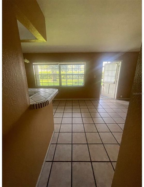 For Rent: $1,600 (2 beds, 2 baths, 970 Square Feet)