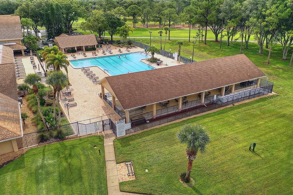 Highland Lakes Clubhouse Pool & Jacuzzi