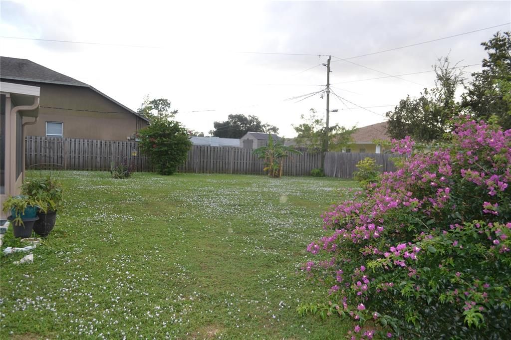 For Sale: $250,000 (3 beds, 2 baths, 1025 Square Feet)