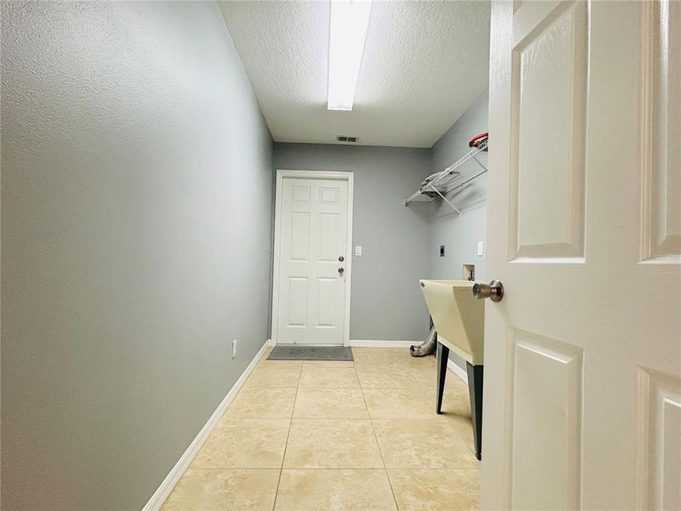 For Sale: $329,900 (3 beds, 2 baths, 2196 Square Feet)